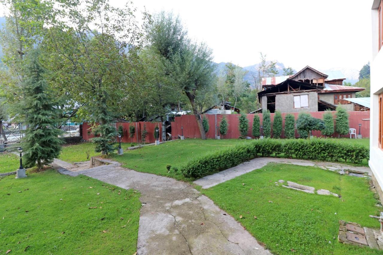Oyo 18416 Hotel Park Palace Pahalgam Ngoại thất bức ảnh
