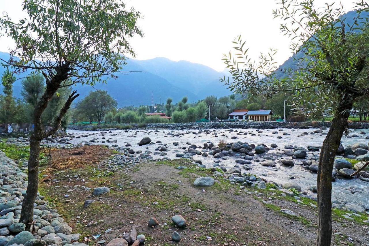 Oyo 18416 Hotel Park Palace Pahalgam Ngoại thất bức ảnh