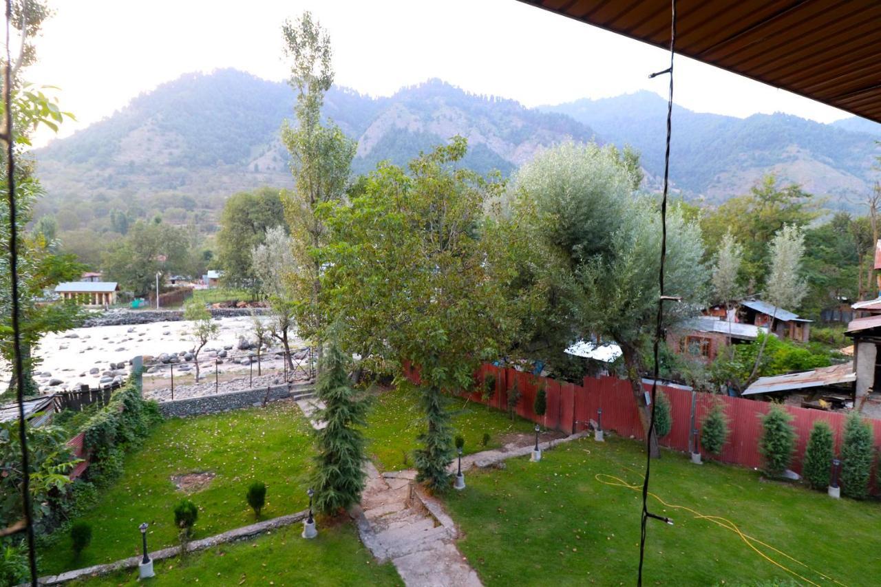 Oyo 18416 Hotel Park Palace Pahalgam Ngoại thất bức ảnh