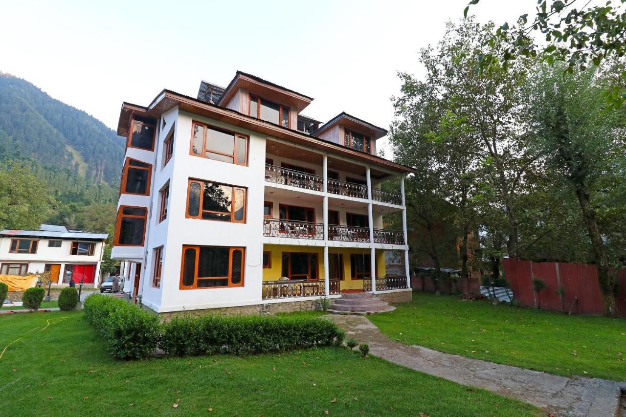 Oyo 18416 Hotel Park Palace Pahalgam Ngoại thất bức ảnh