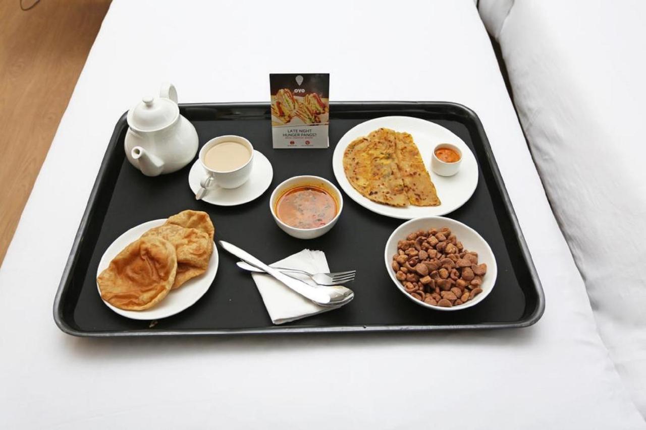Oyo 18416 Hotel Park Palace Pahalgam Ngoại thất bức ảnh